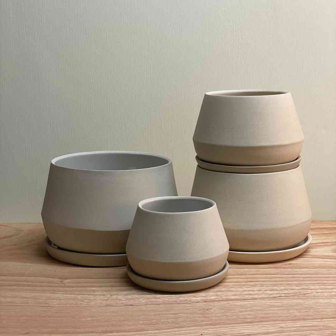 Rancho Planter w/ Saucer